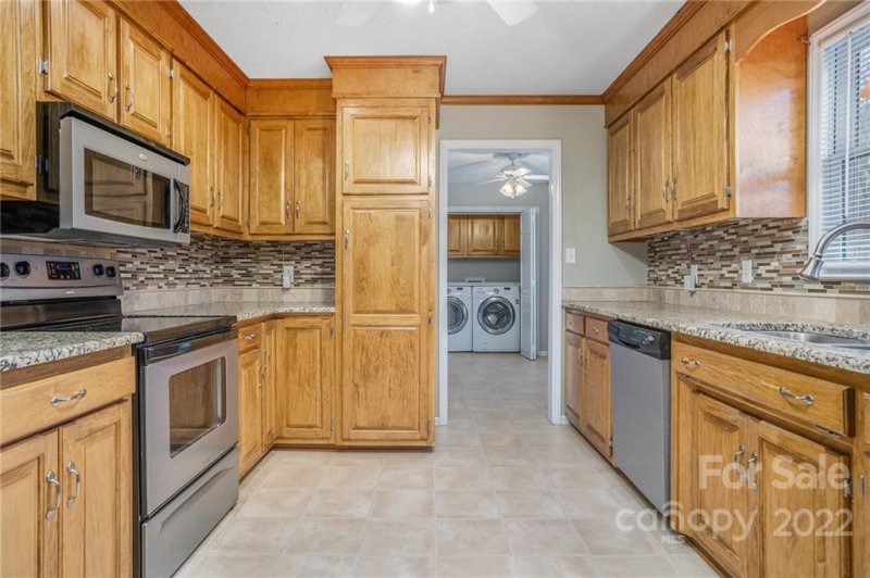 Property image 5 at 7464 Deer Track Drive, Denver, NC 28037