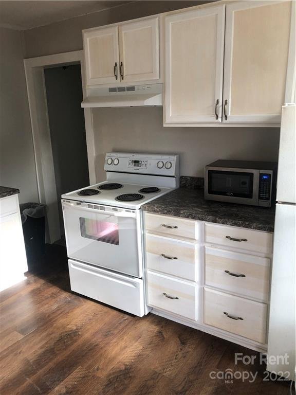 Property image 3 at 424 Skyland Avenue, Charlotte, NC 28205