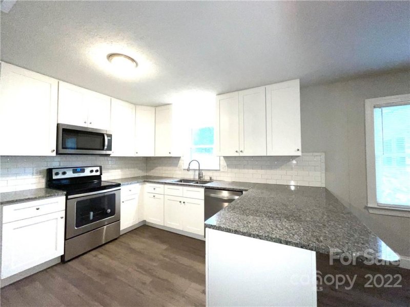 Property image 2 at 821 Cabaniss Drive, Shelby, NC 28150