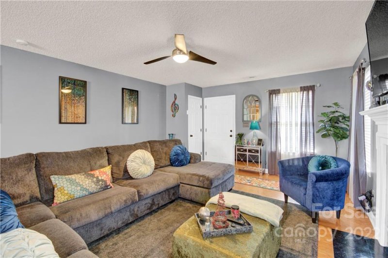 Property image 3 at 1427 Mandy Place Court, Charlotte, NC 28216