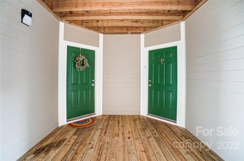 Property image 5 at 9811 Campus Walk Lane, Charlotte, NC 28262