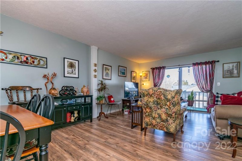 Property image 4 at 427 6th Avenue, Hendersonville, NC 28739