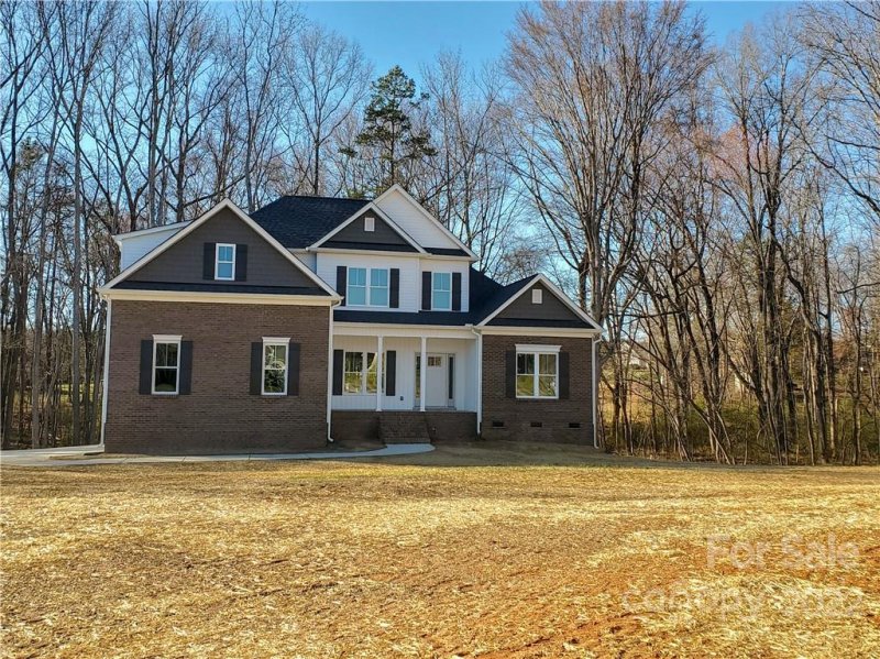 2918 Plum Thicket Court