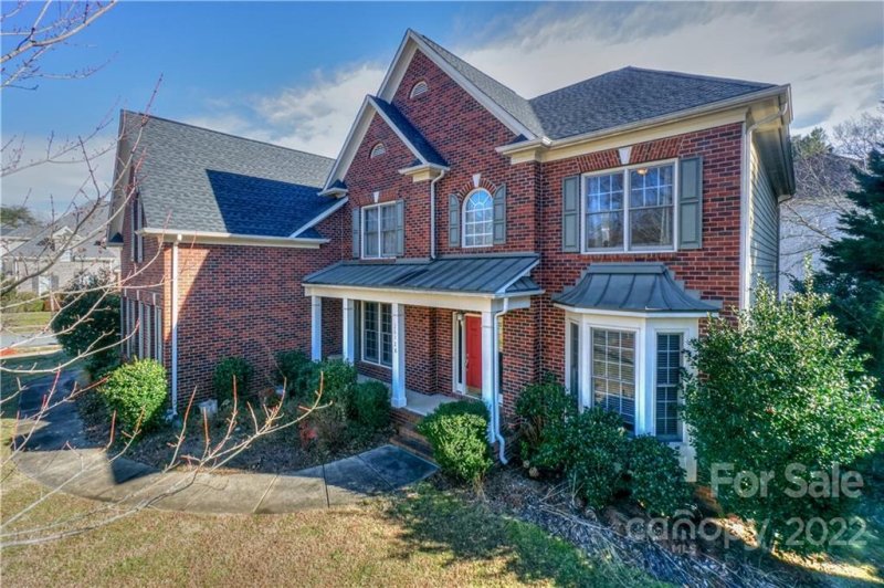 Property image 4 at 20128 Coachmans Wood Lane, Cornelius, NC 28031