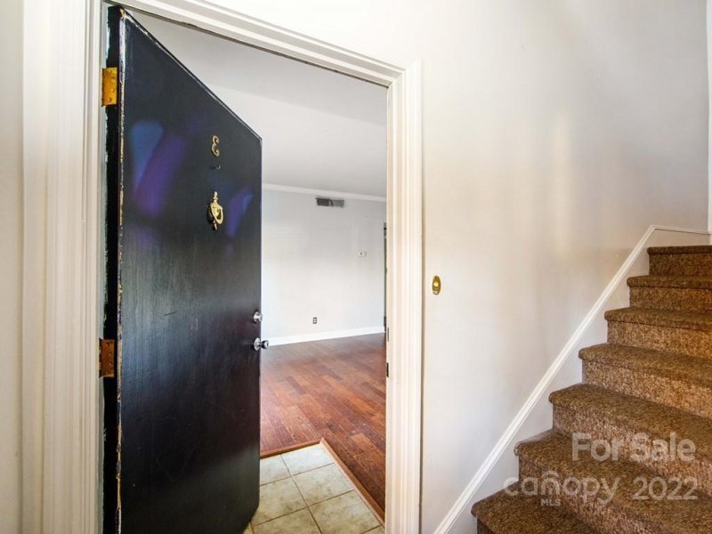 Property image 2 at 5927 Quail Hollow Road, Charlotte, NC 28210