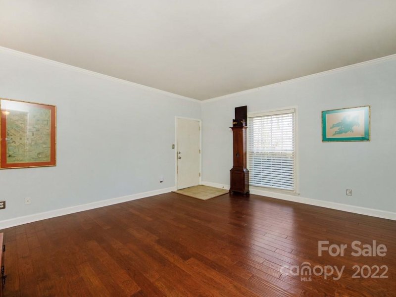 Property image 4 at 5927 Quail Hollow Road, Charlotte, NC 28210