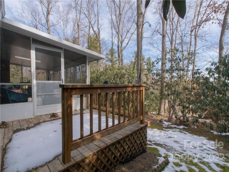 Property image 3 at 148 Long John Drive, Hendersonville, NC 28792