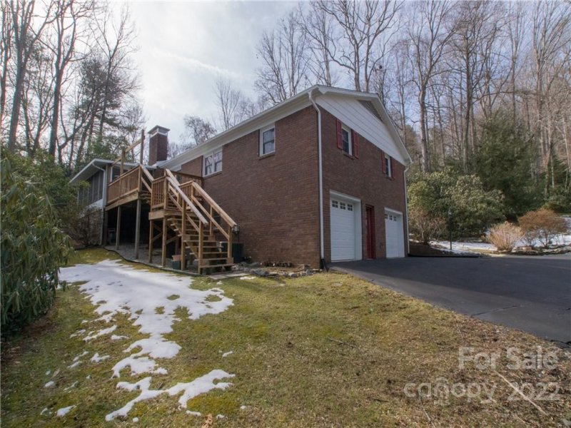 Property image 5 at 148 Long John Drive, Hendersonville, NC 28792