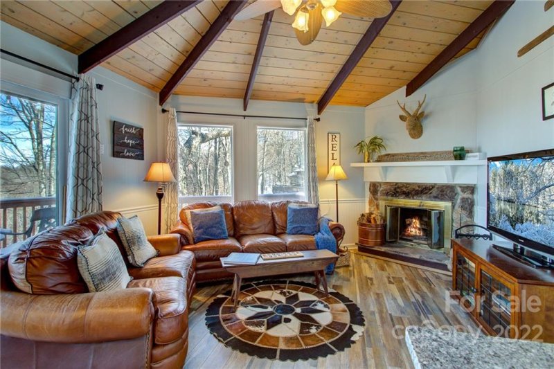 Property image 4 at 104 Hummingbird Lane, Beech Mountain, NC 28604