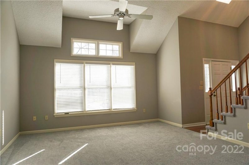 Property image 5 at 429 31st Avenue Court, Hickory, NC 28601