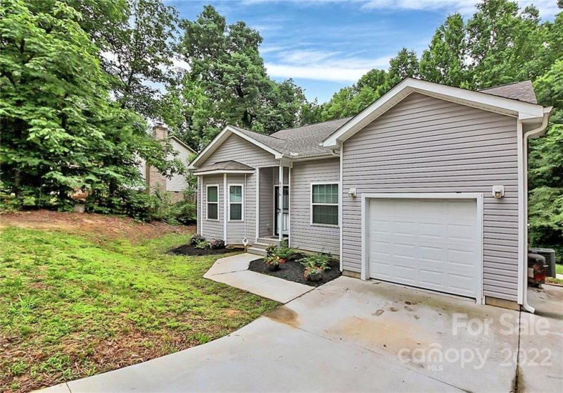 Property image 4 at 8216 Kerrybrook Circle, Charlotte, NC 28214