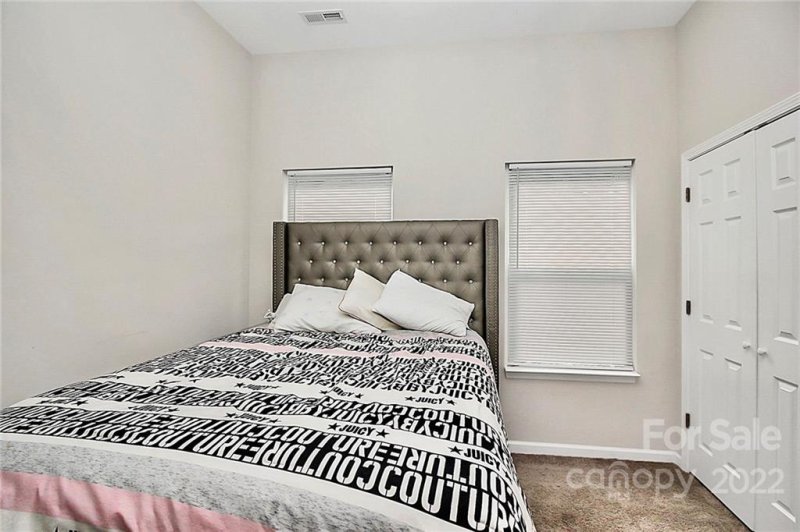 Property image 5 at 8216 Kerrybrook Circle, Charlotte, NC 28214