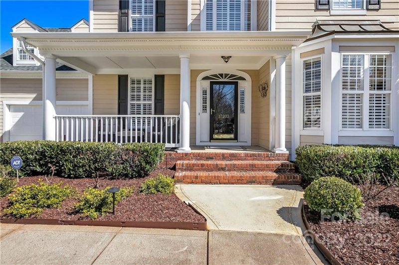 Property image 2 at 17202 Pennington Drive, Huntersville, NC 28078