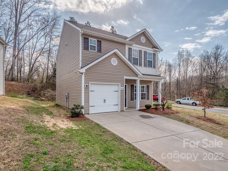 Property image 2 at 4506 Merryvale Forest Drive, Charlotte, NC 28214