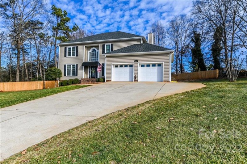 Property image 3 at 1143 38th Avenue, Hickory, NC 28601