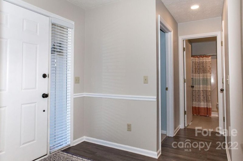 Property image 4 at 203 Juniper Lane, Hendersonville, NC 28739