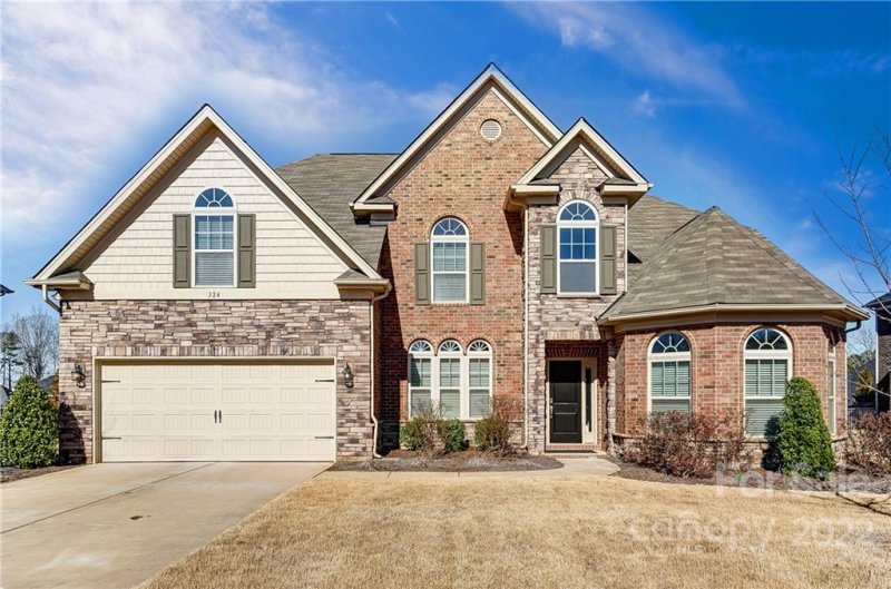 Property image 2 at 324 Kerrydale Court, Clover, SC 29710