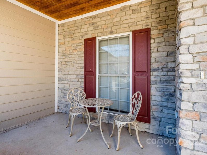 Property image 3 at 873 West Pointe Drive, Asheville, NC 28806