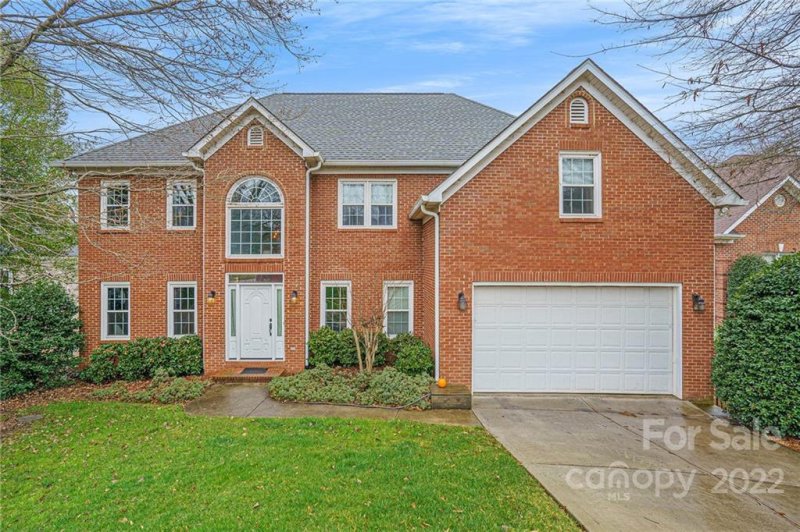 463 Cranborne Chase None