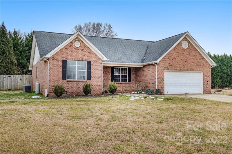 Property image 2 at 3415 Sweet Gum Drive, Lincolnton, NC 28092