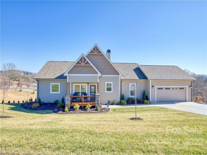 Property image 2 at 16 Enchanted Oak Lane, Alexander, NC 28701