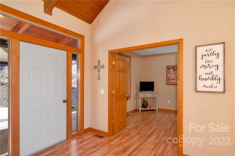 Property image 4 at 266 Hawks Crest Drive, Waynesville, NC 28786