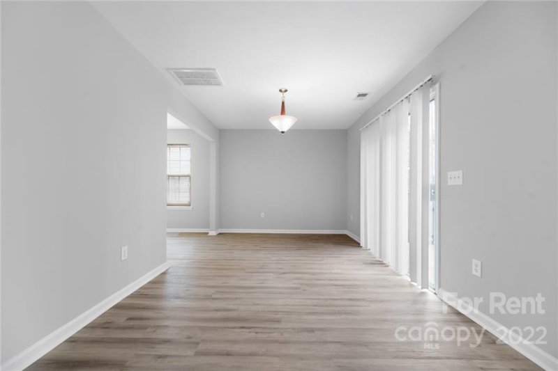 Property image 4 at 1435 Highfield Court, Charlotte, NC 28216