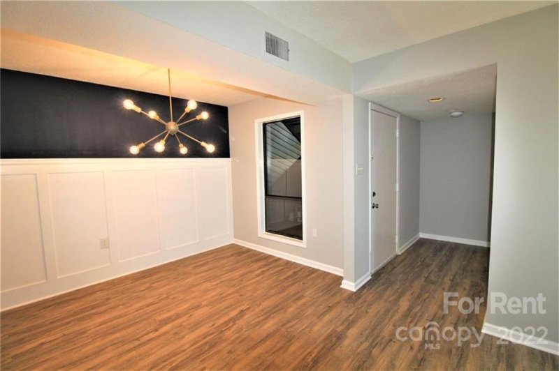 Property image 4 at 4918 Sardis Road, Charlotte, NC 28270