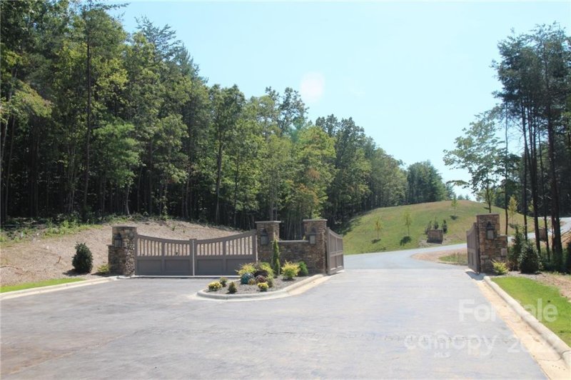 Property image 5 at 2459 Ivy Rays Way, Nebo, NC 28761