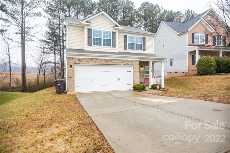 Property image 2 at 116 Carolinian Drive, Statesville, NC 28677