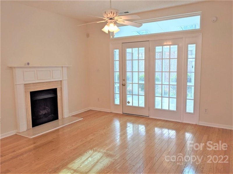 Property image 4 at 8929 Cinnabay Drive, Charlotte, NC 28216