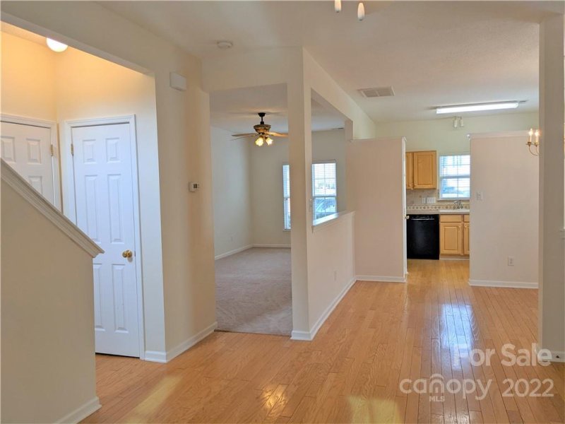 Property image 5 at 8929 Cinnabay Drive, Charlotte, NC 28216