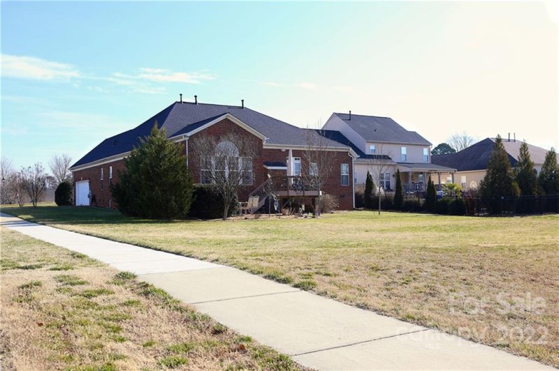 Property image 4 at 116 Pecan Hills Drive, Mooresville, NC 28115