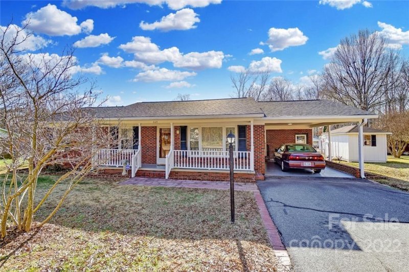 Property image 2 at 309 Meadowood Circle, Kannapolis, NC 28081