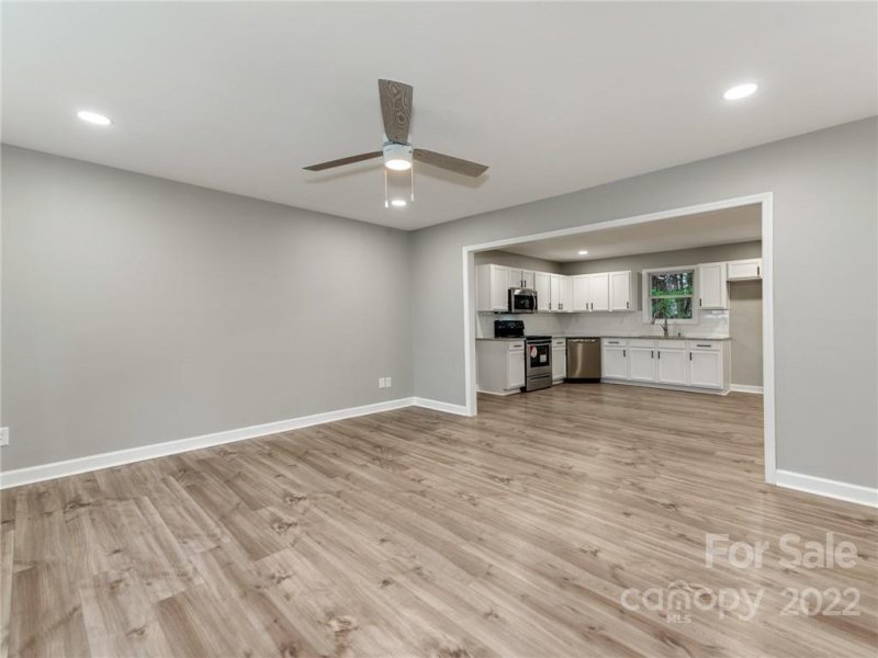 Property image 4 at 122 Crown Court, Kings Mountain, NC 28086