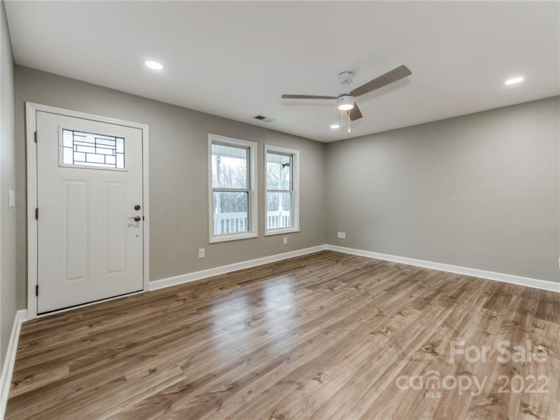 Property image 5 at 122 Crown Court, Kings Mountain, NC 28086