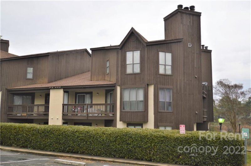 Property image 2 at 8157 Cedar Glen Drive, Charlotte, NC 28212