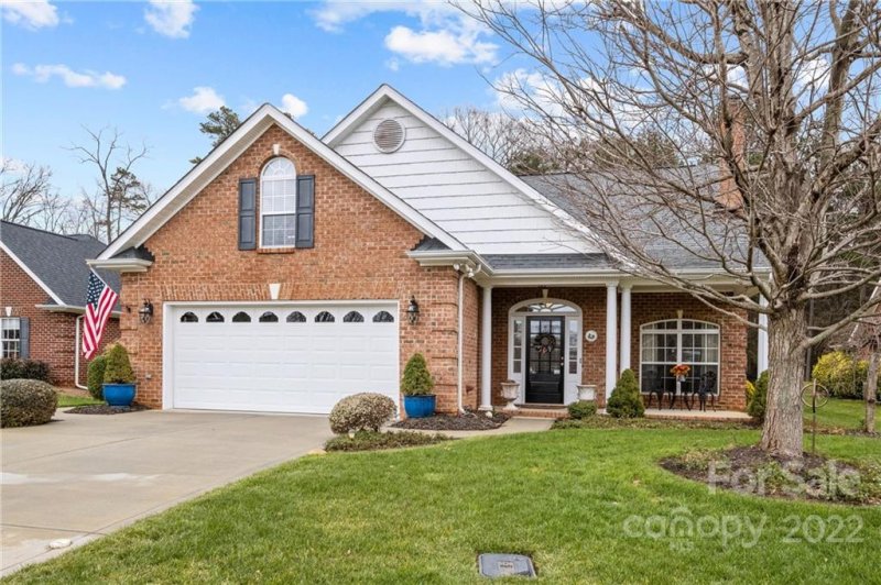 5604 Eric Sustar Lane