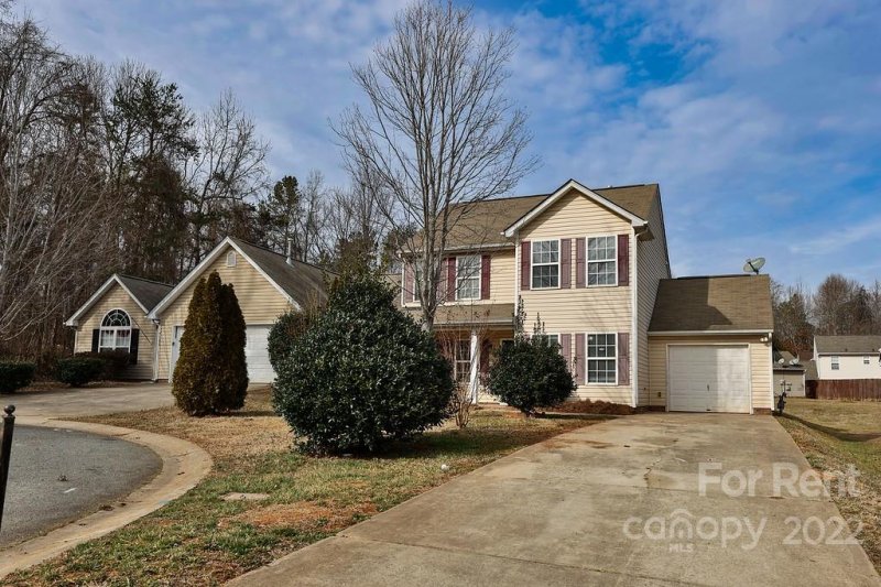 Property image 4 at 7109 Angela Marie Court, Charlotte, NC 28215