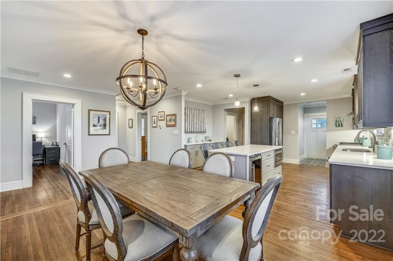 Property image 3 at 4020 Commonwealth Avenue, Charlotte, NC 28205