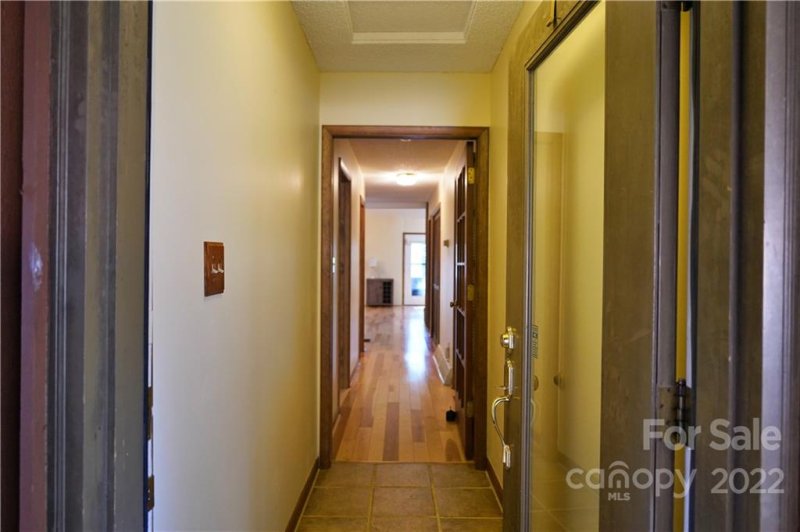 Property image 2 at 305 Woodfield Drive, Asheville, NC 28803