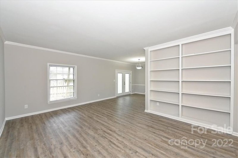 Property image 4 at 5909 Quail Hollow Road, Charlotte, NC 28210