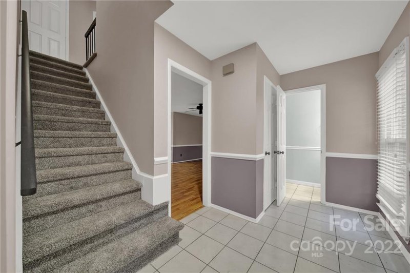 Property image 2 at 8121 High Oaks Lane, Charlotte, NC 28277