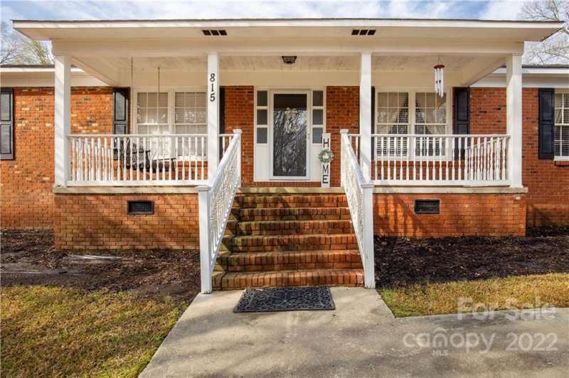 Property image 4 at 815 Lakeside Circle, Lancaster, SC 29720