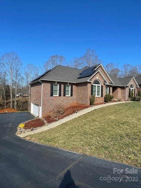 Property image 2 at 1534 Brookstone Drive, Hickory, NC 28602