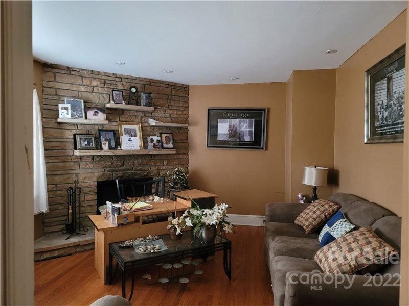 Property image 3 at 7101 Marley Circle, Charlotte, NC 28214