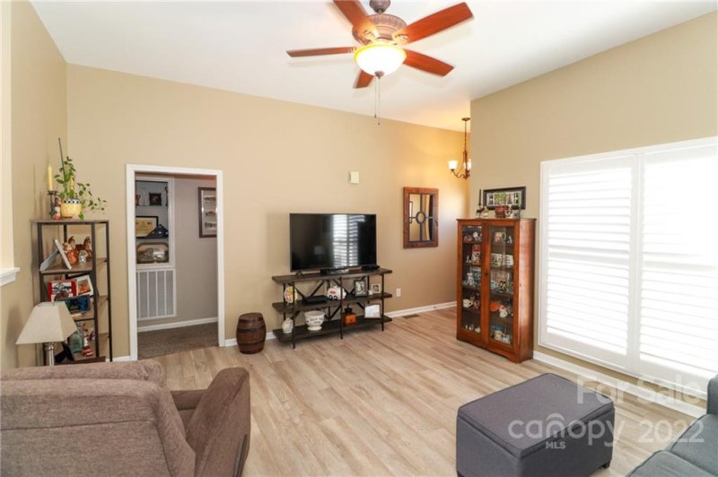 Property image 4 at 2068 Samantha Drive, Kannapolis, NC 28083