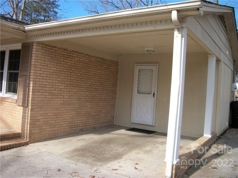 Property image 2 at 212 Daniel Drive, Gastonia, NC 28052