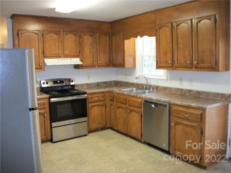 Property image 4 at 212 Daniel Drive, Gastonia, NC 28052