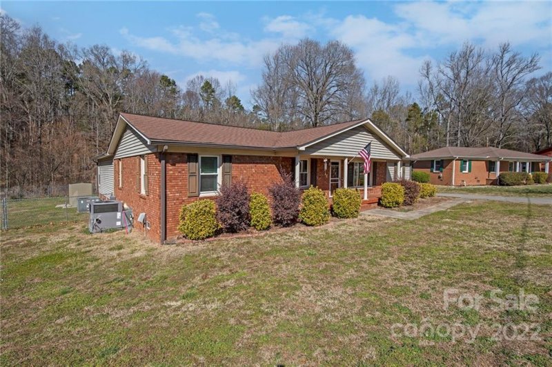 Property image 2 at 216 Cliffside Drive, Kannapolis, NC 28081